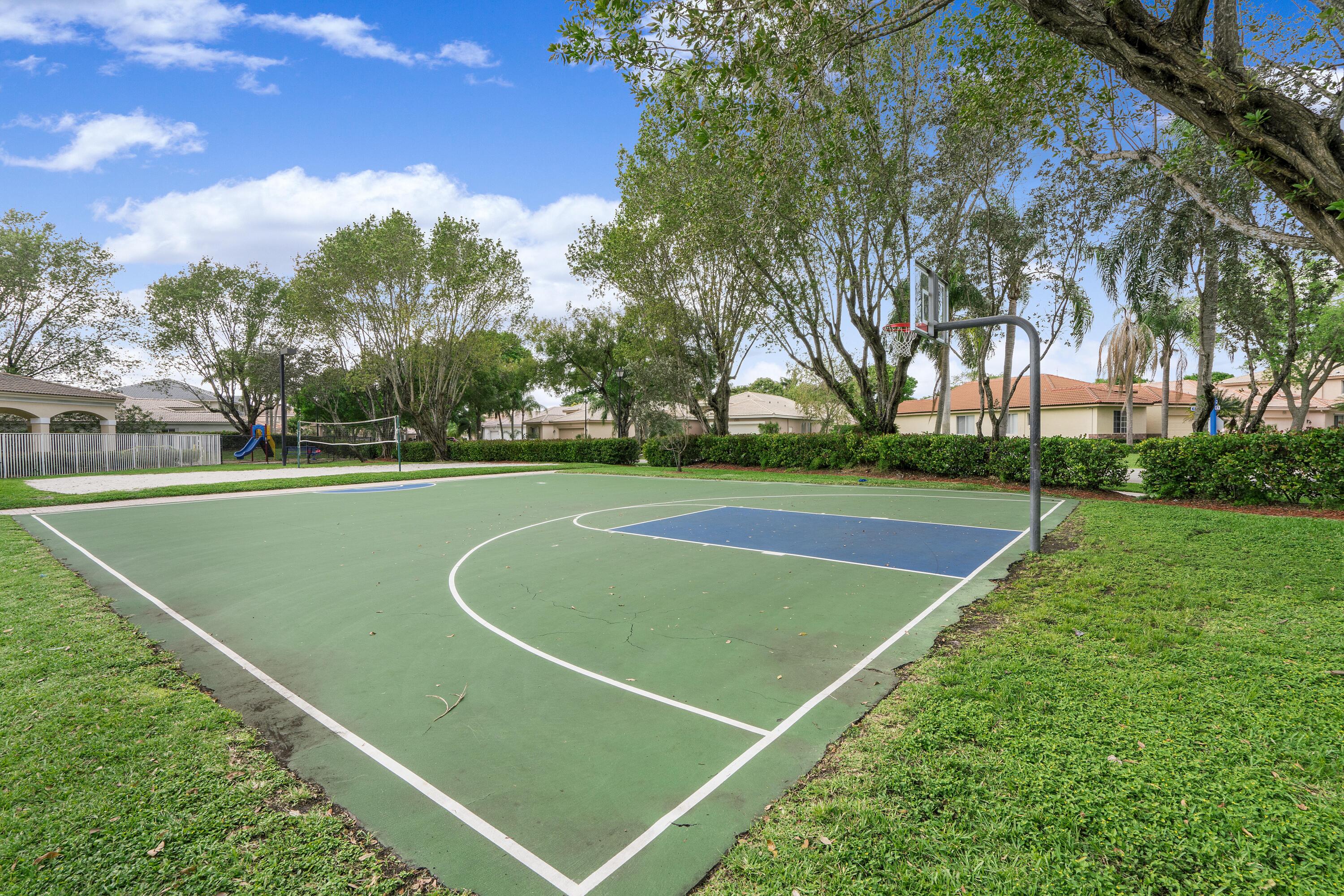 5024 Ibis Court