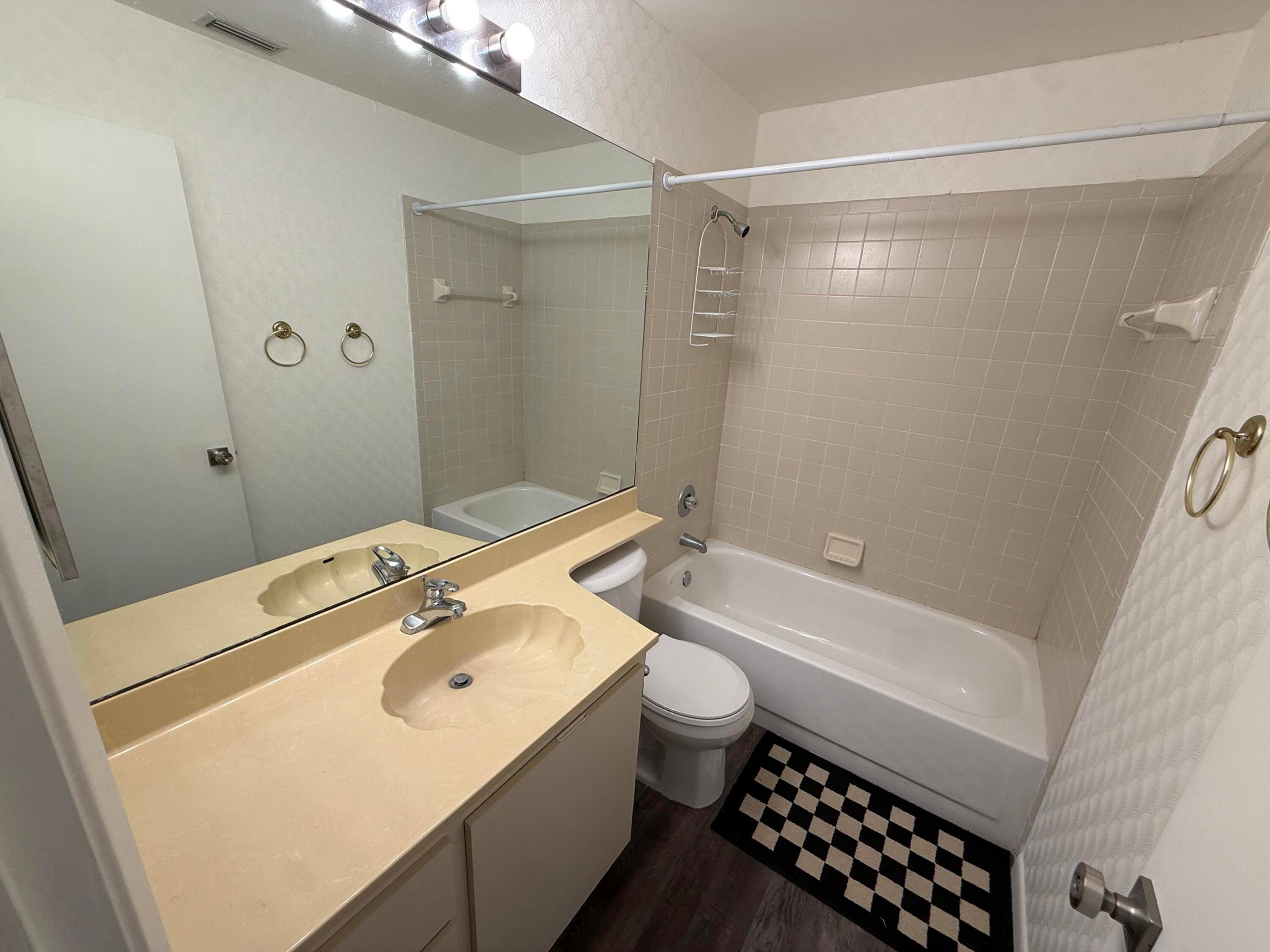 6238 Riverwalk Lane 7