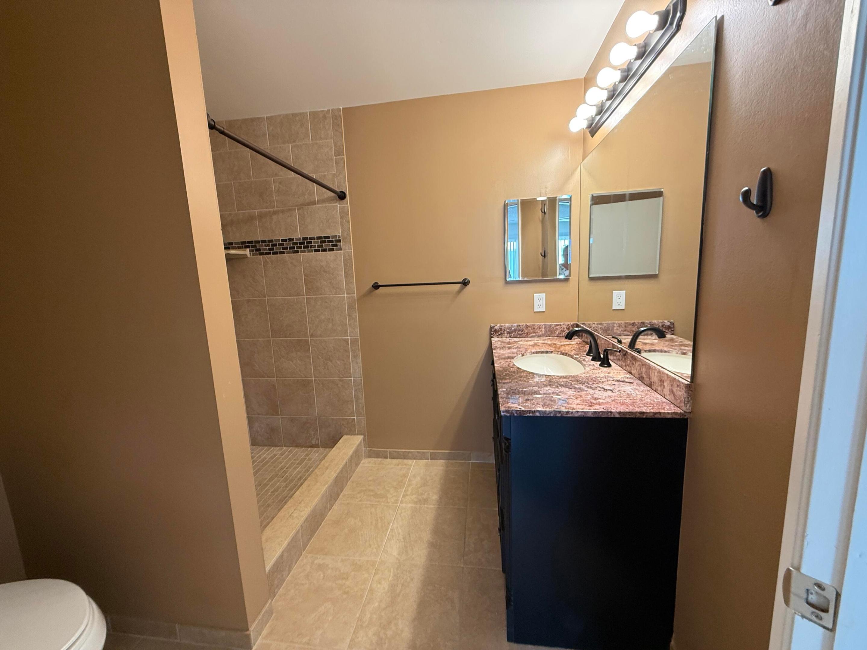 6238 Riverwalk Lane 7