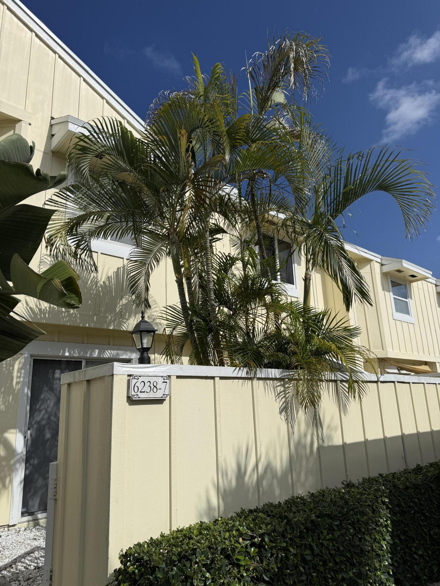 6238 Riverwalk Lane 7