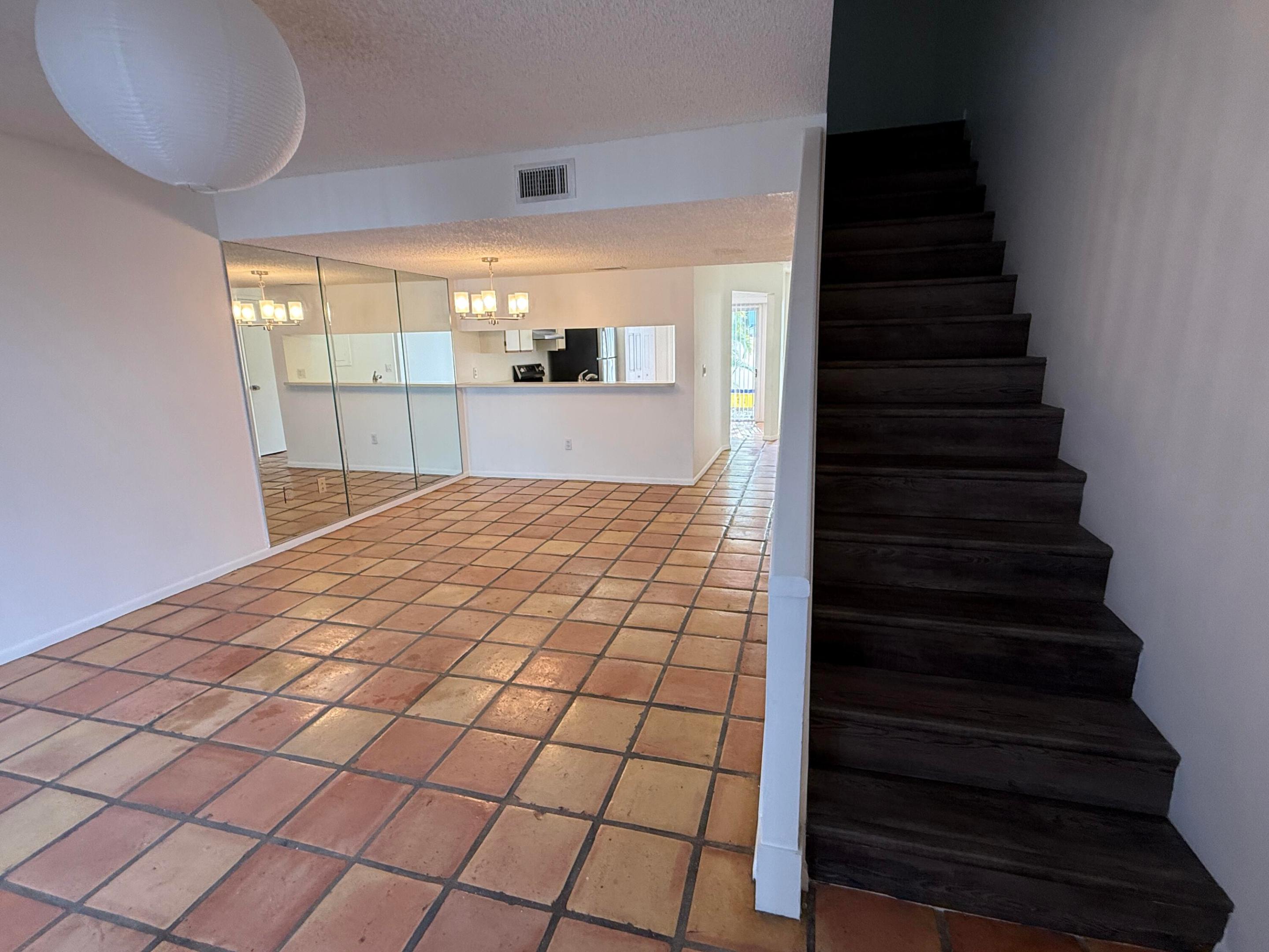 6238 Riverwalk Lane 7
