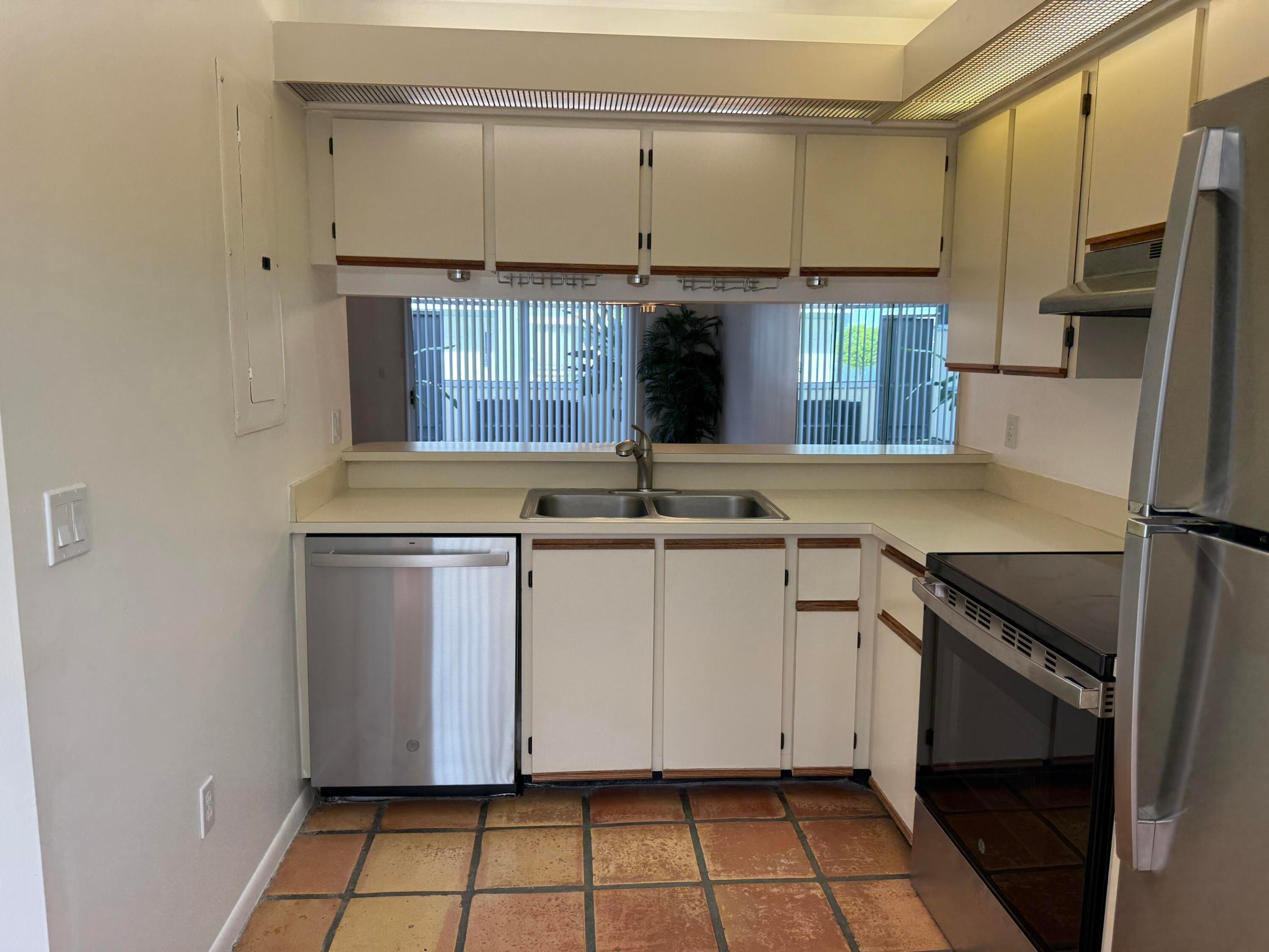 6238 Riverwalk Lane 7