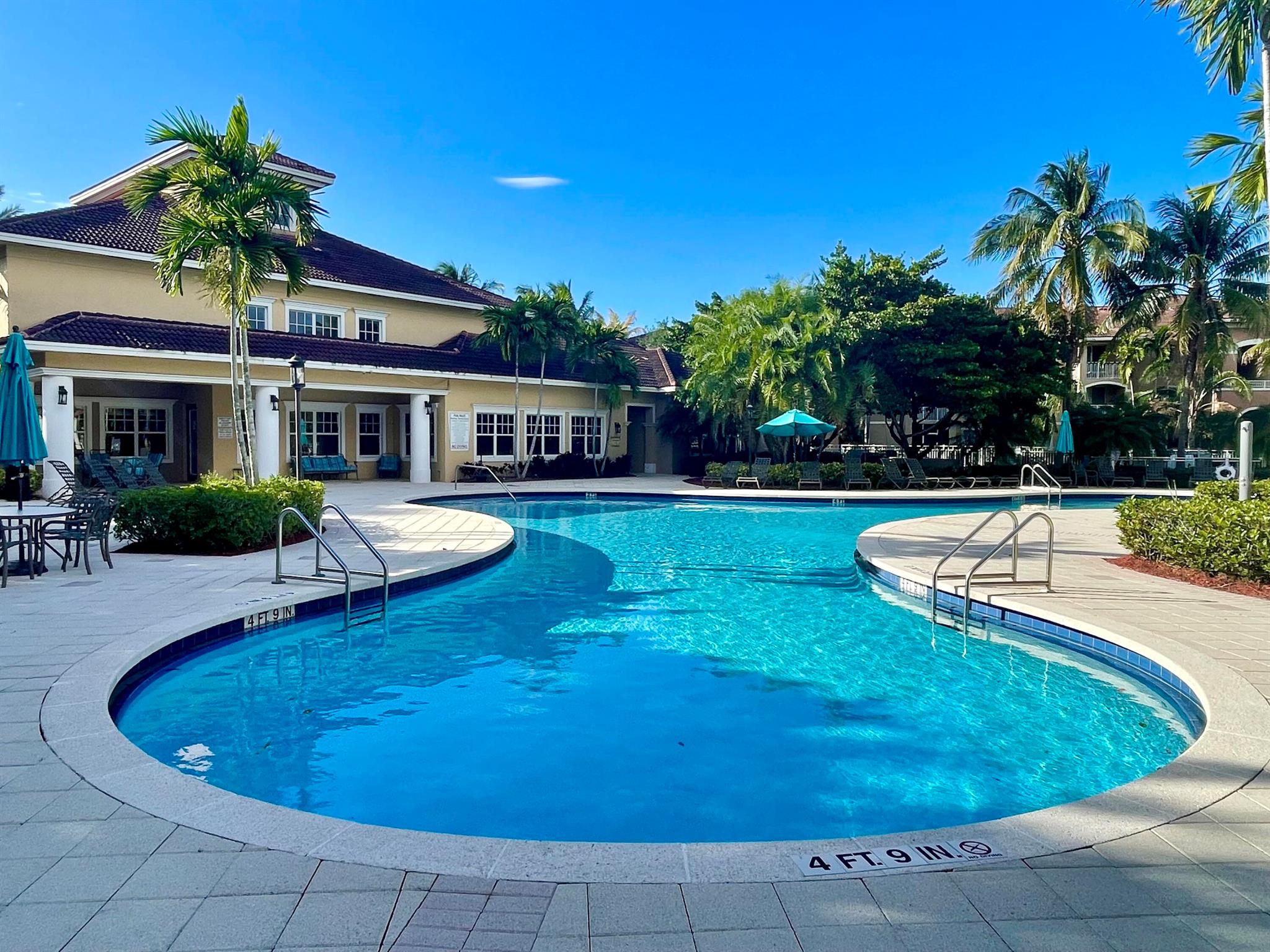 6533 Emerald Dunes Drive 107