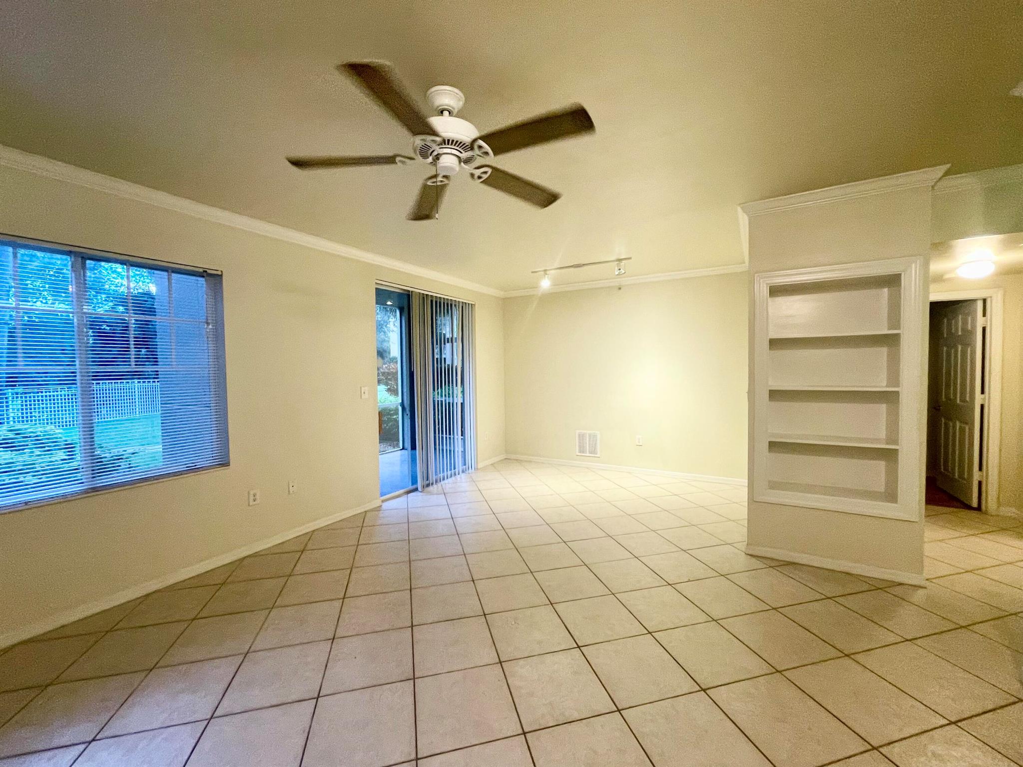 6533 Emerald Dunes Drive 107