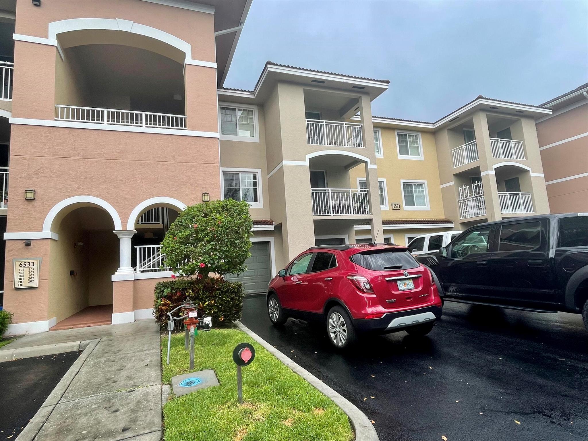 6533 Emerald Dunes Drive 107