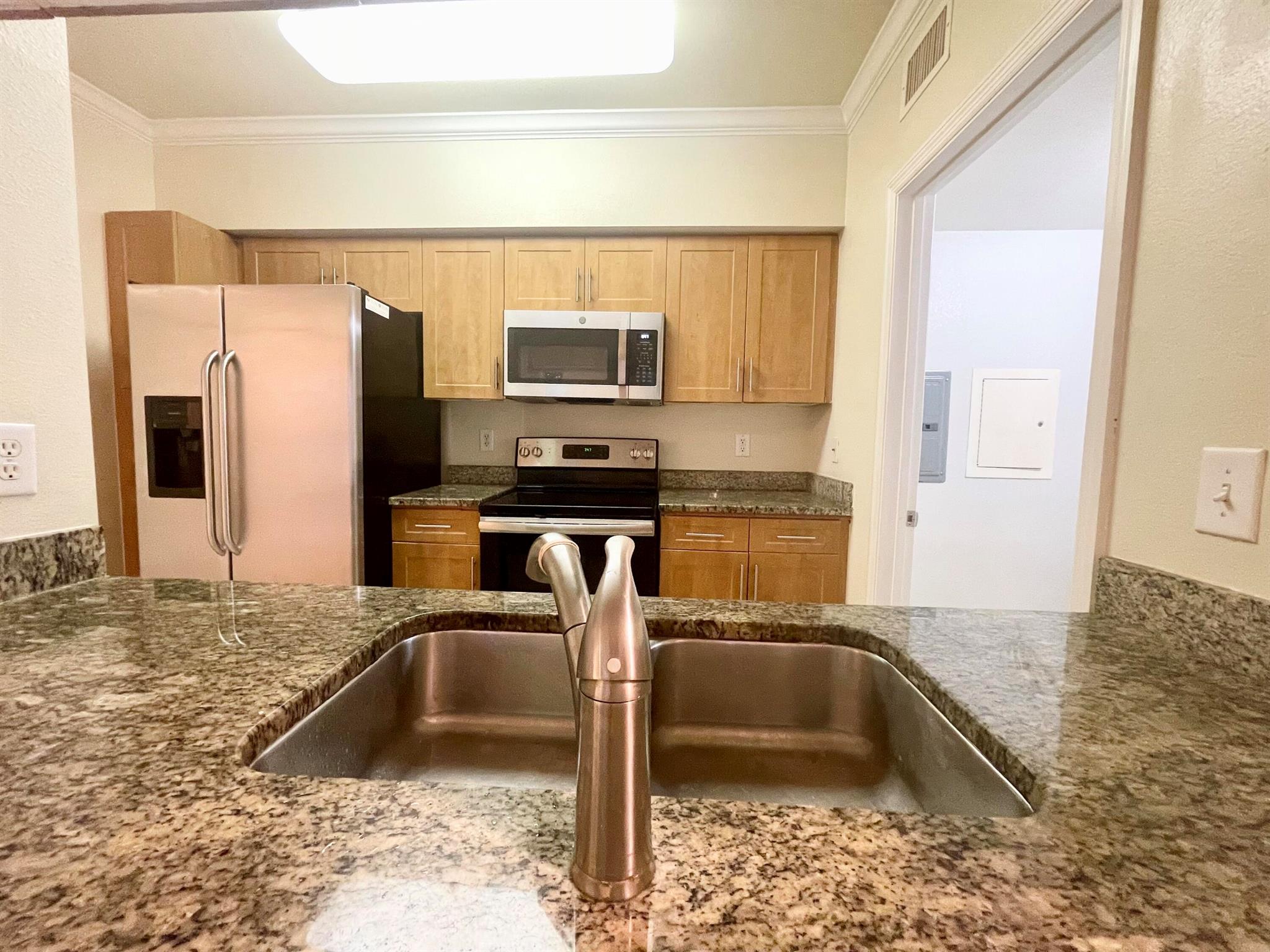 6533 Emerald Dunes Drive 107