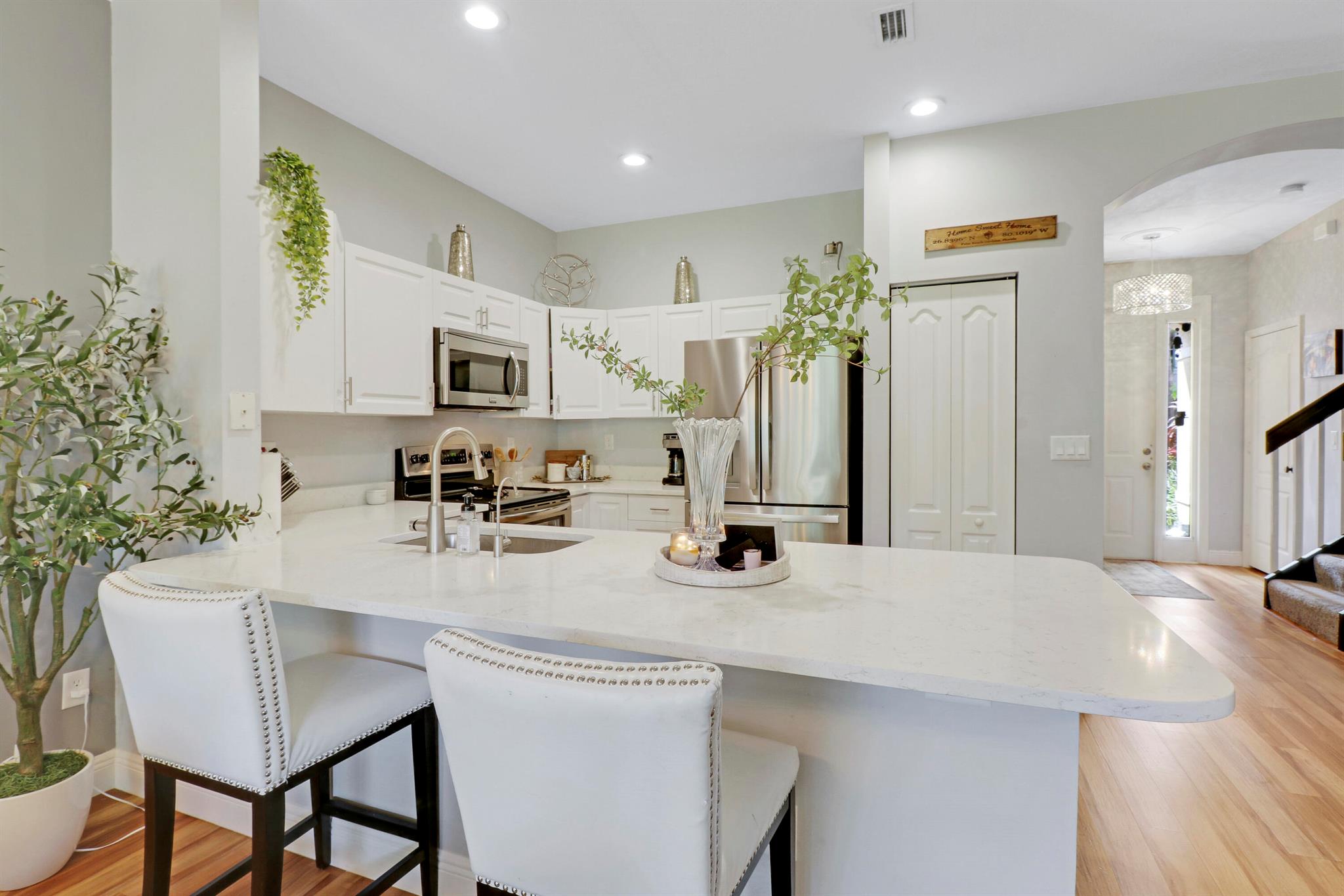 6086 Seminole Gardens Circle