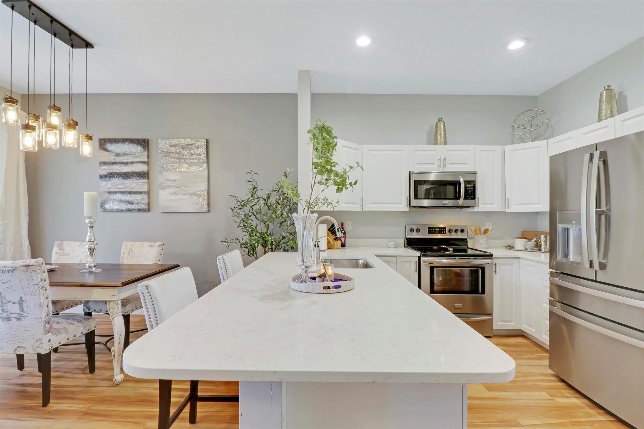 6086 Seminole Gardens Circle