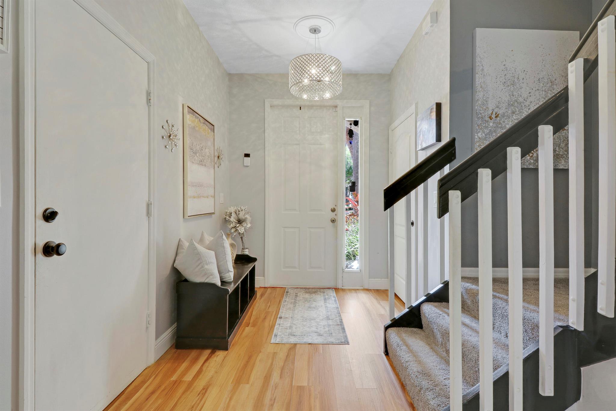 6086 Seminole Gardens Circle