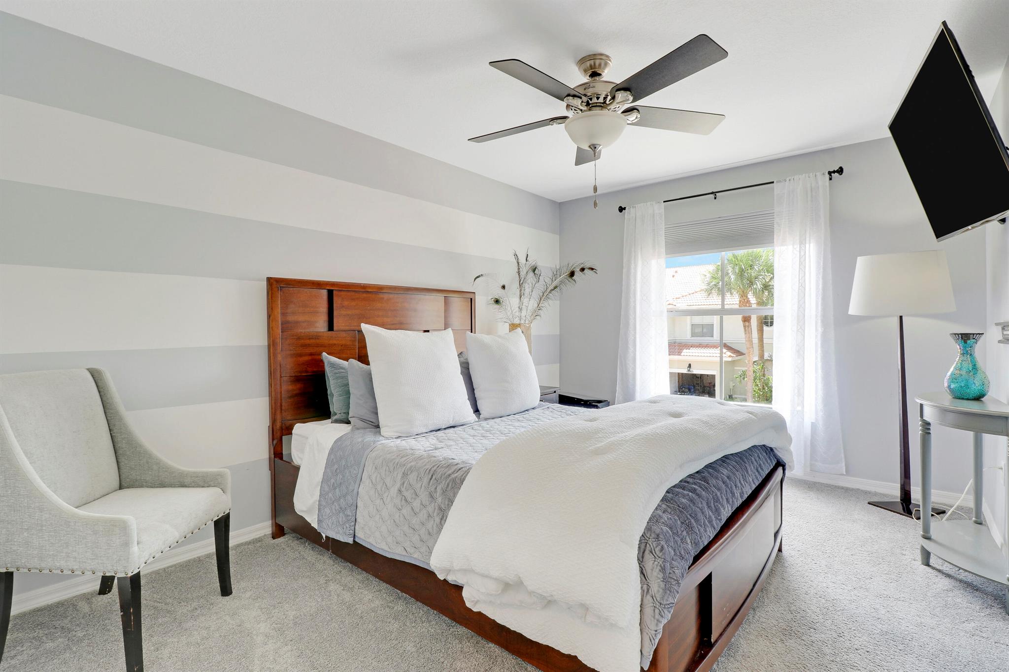 6086 Seminole Gardens Circle