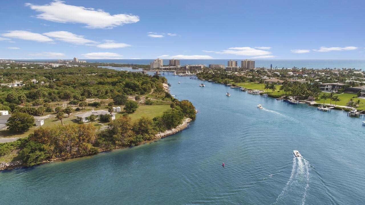 6086 Seminole Gardens Circle