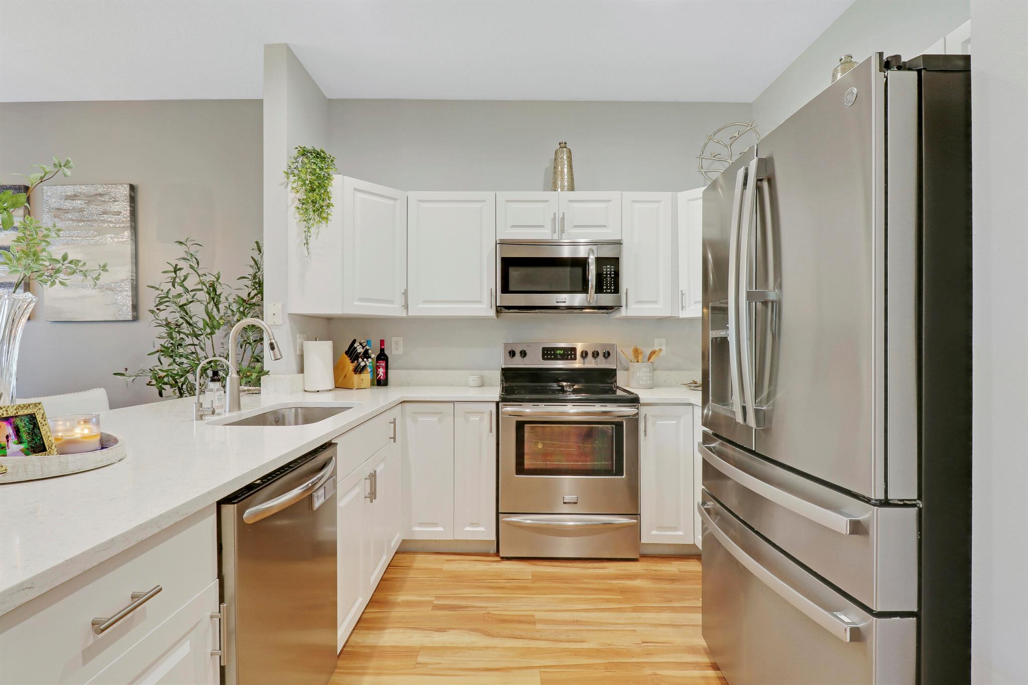 6086 Seminole Gardens Circle