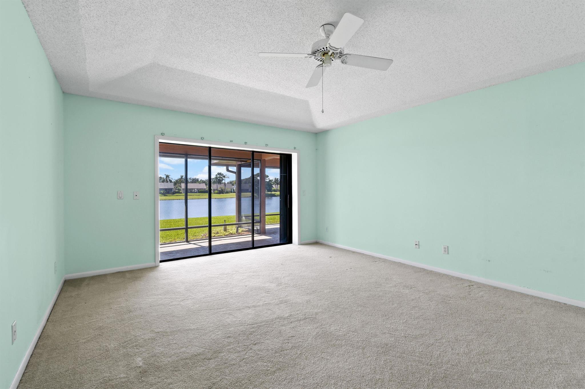 7094 SE Bunker Hill Drive