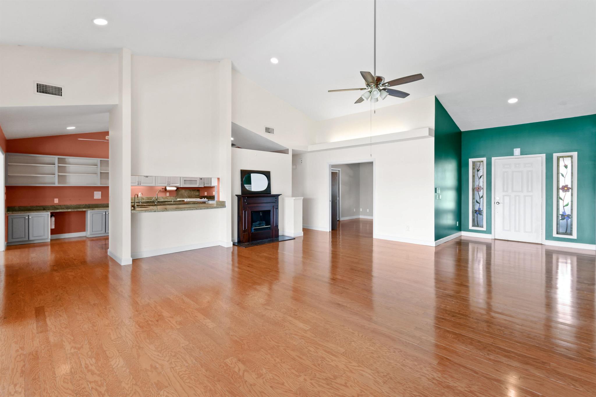 7094 SE Bunker Hill Drive