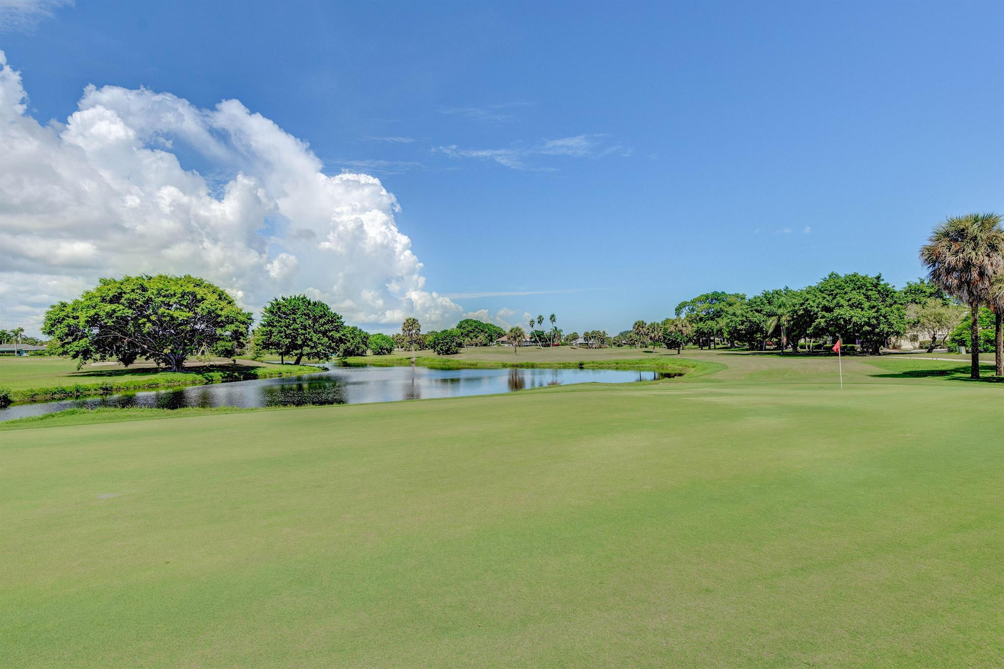 7094 SE Bunker Hill Drive