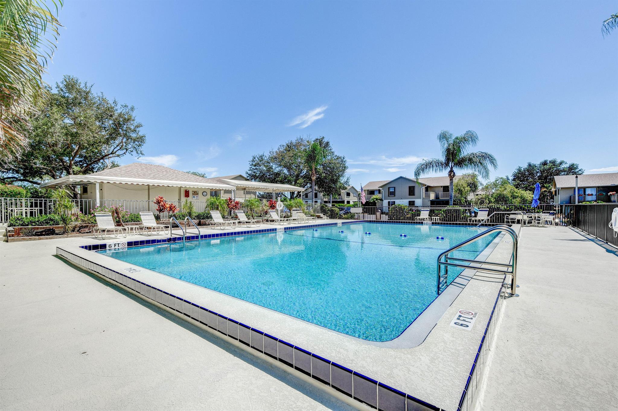 7094 SE Bunker Hill Drive