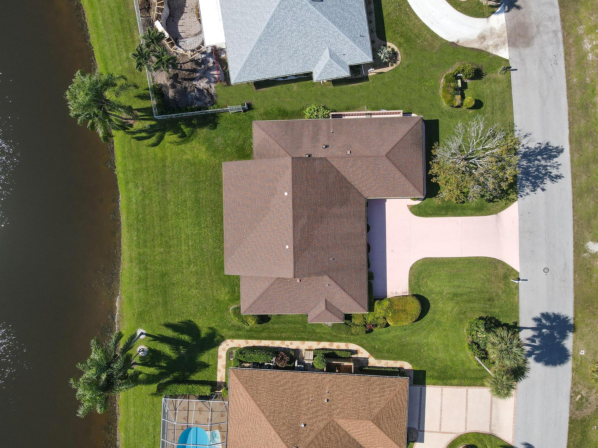 7094 SE Bunker Hill Drive