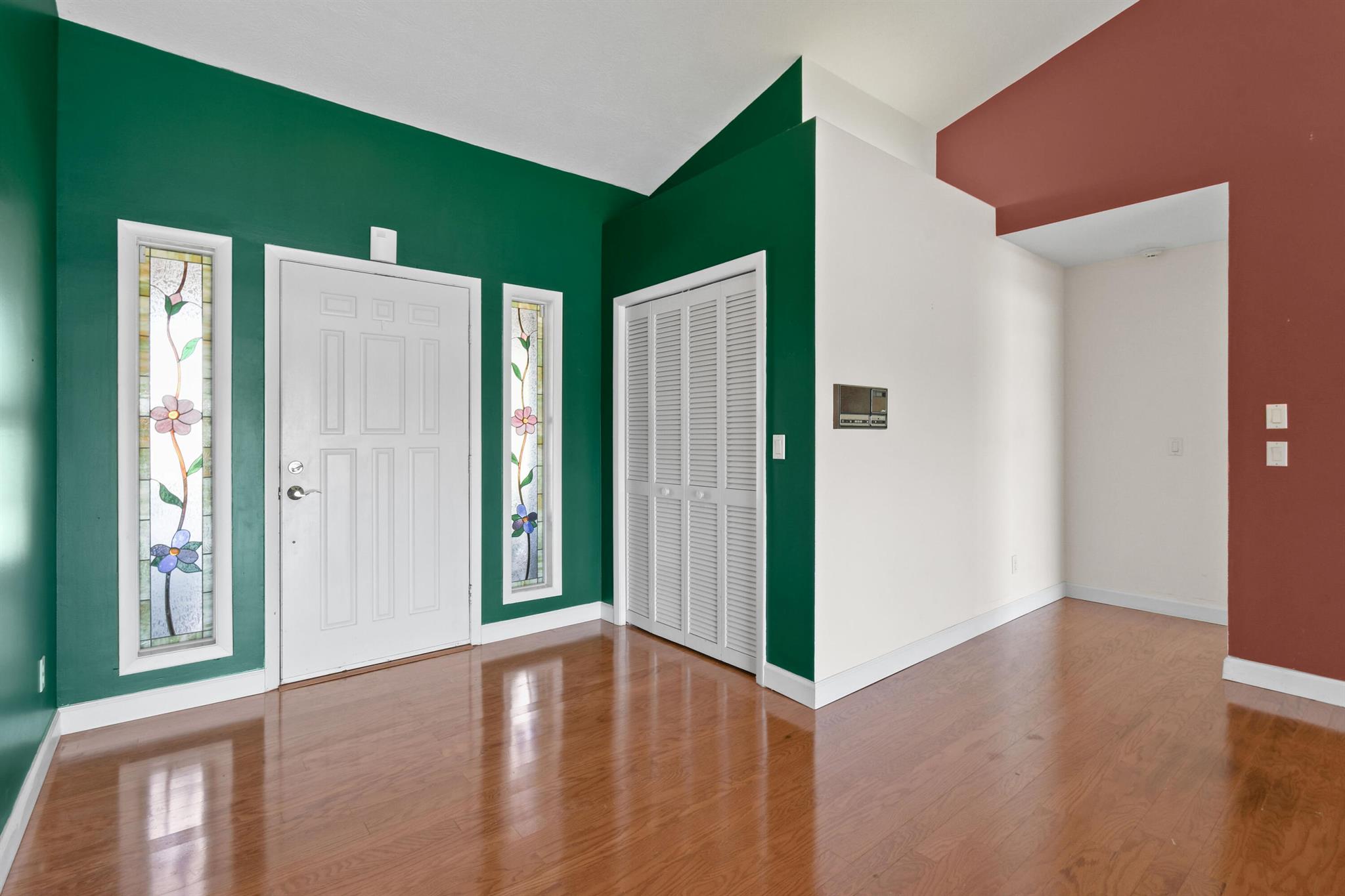 7094 SE Bunker Hill Drive