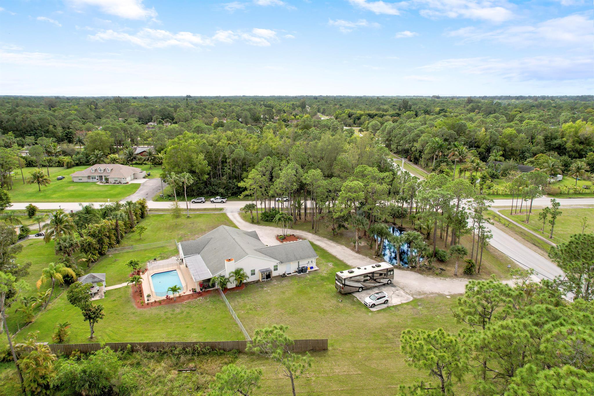 5486 Avocado Boulevard