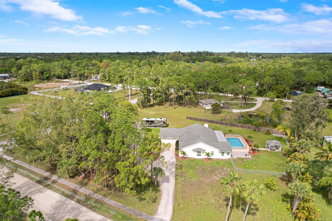 5486 Avocado Boulevard