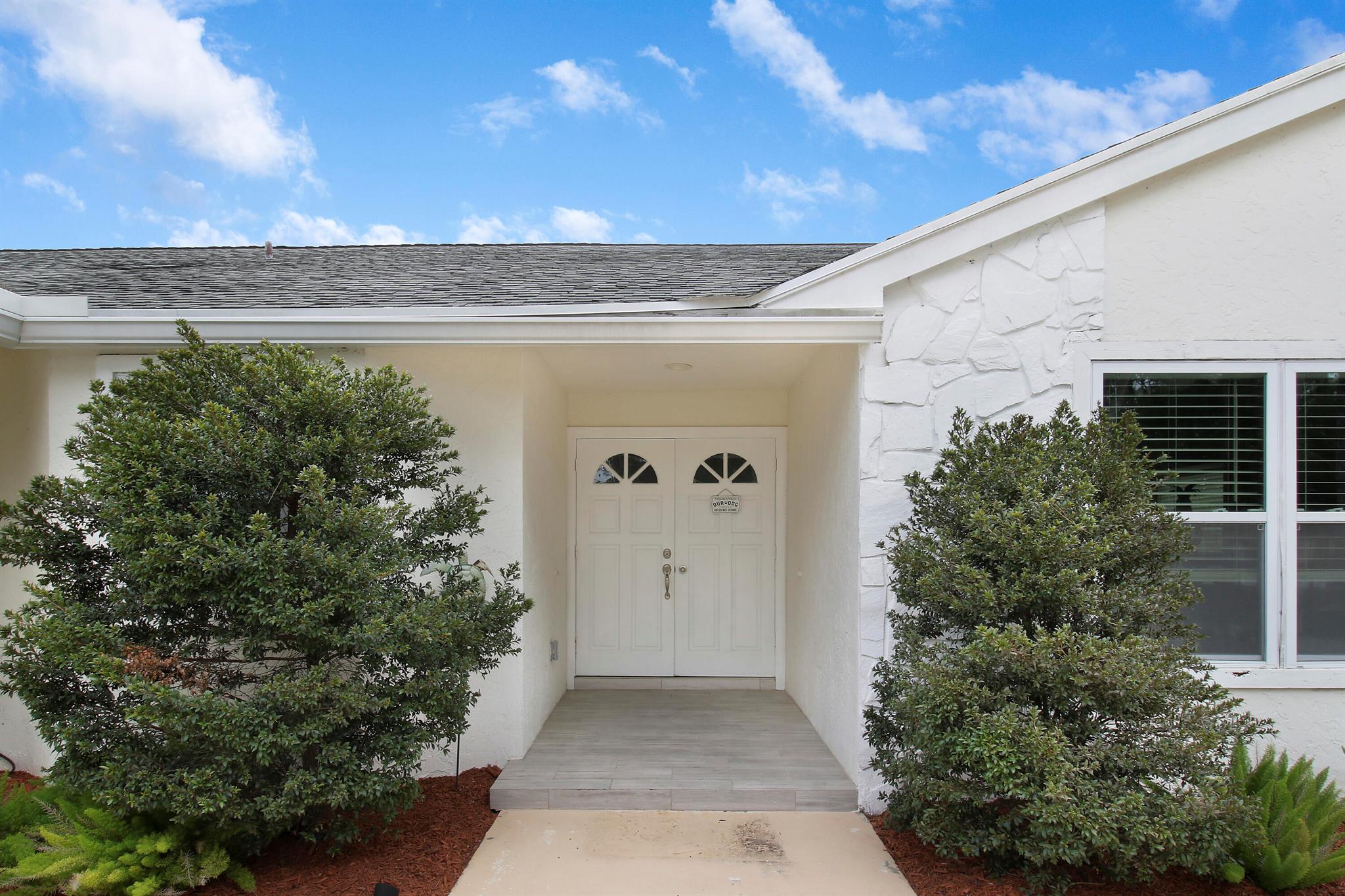 5486 Avocado Boulevard