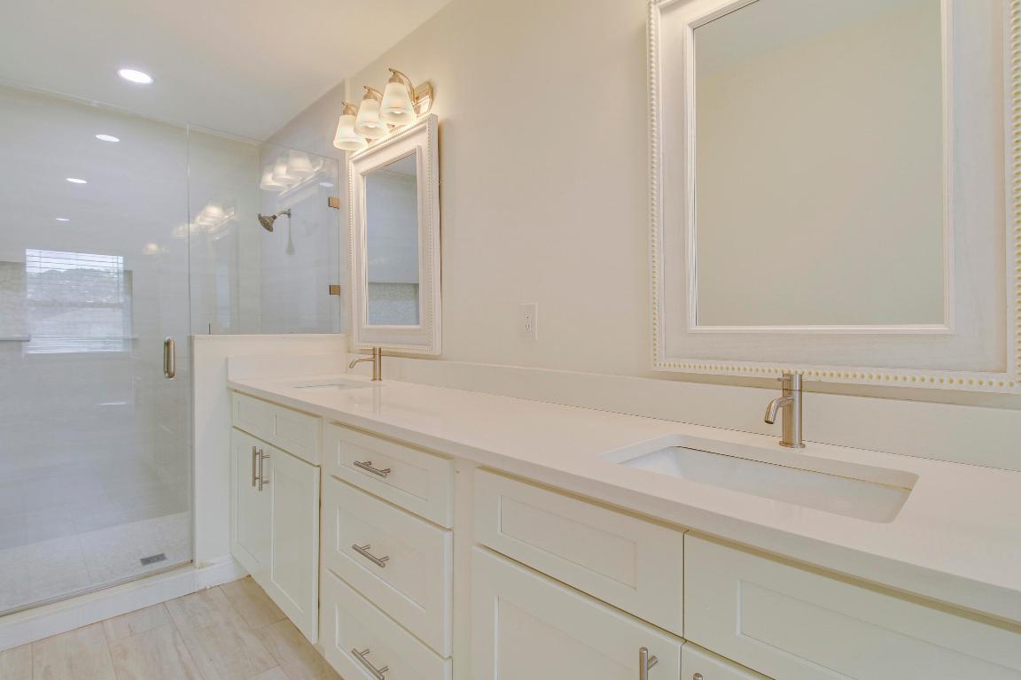 5486 Avocado Boulevard