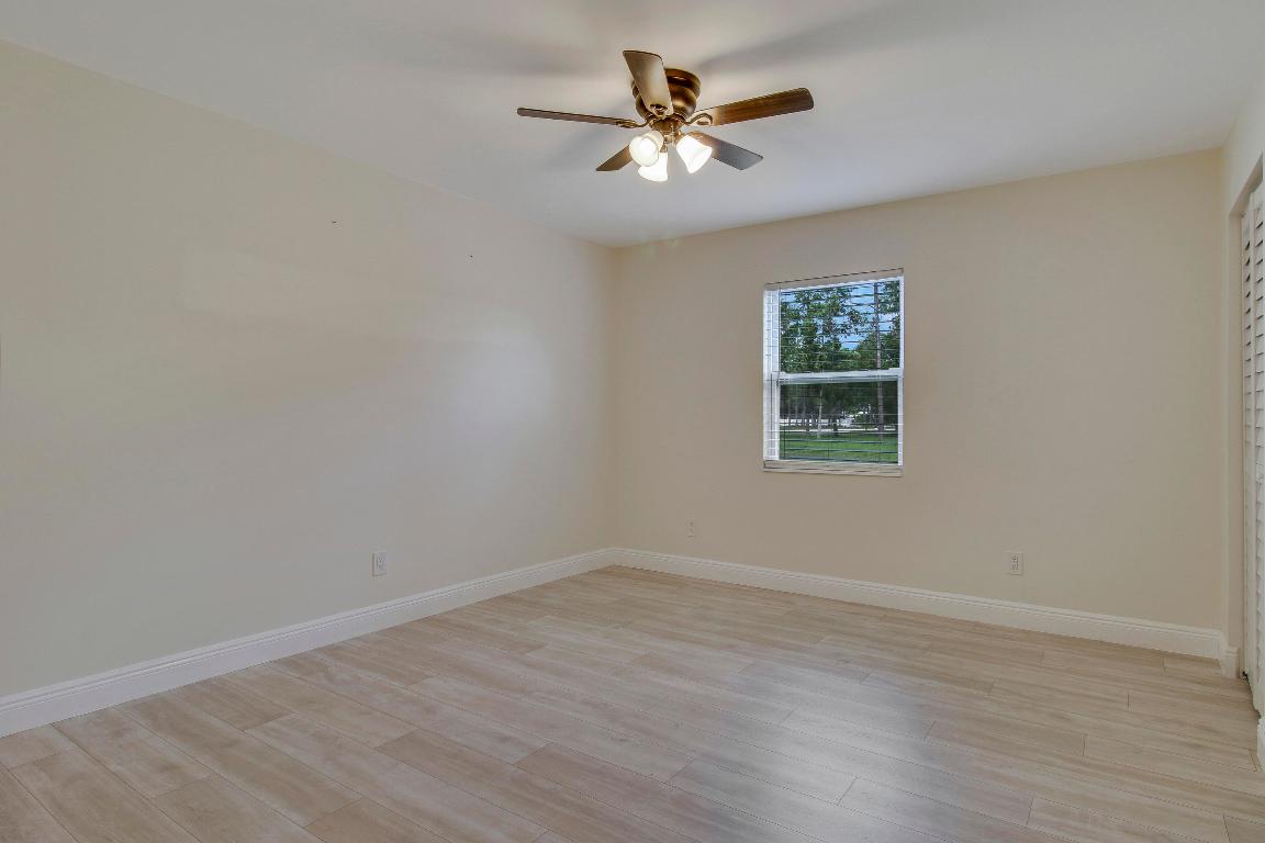 5486 Avocado Boulevard