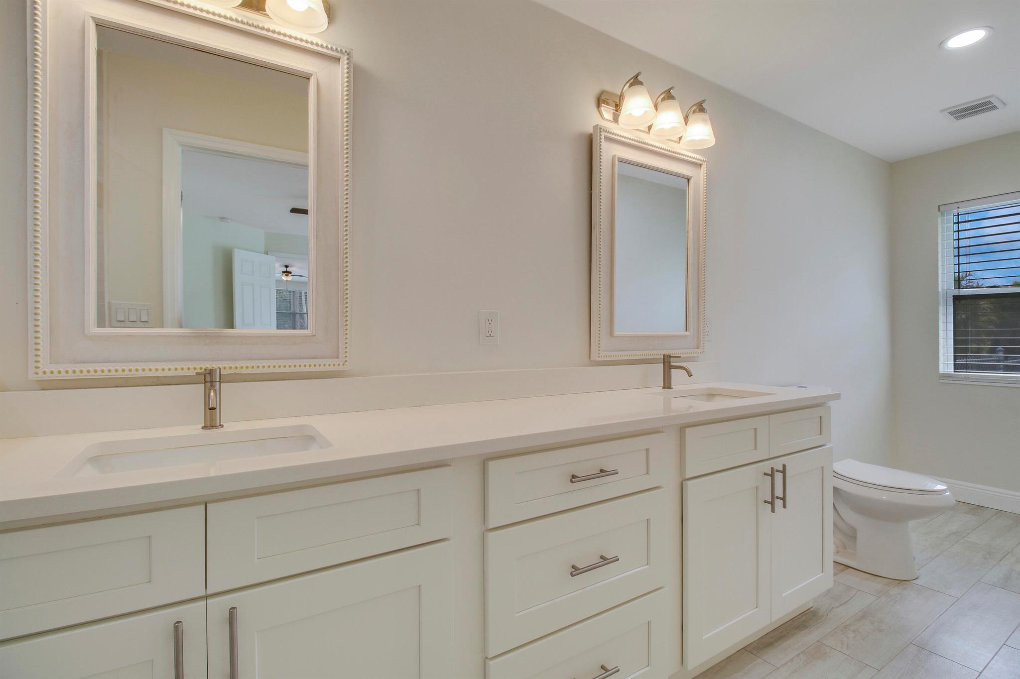 5486 Avocado Boulevard