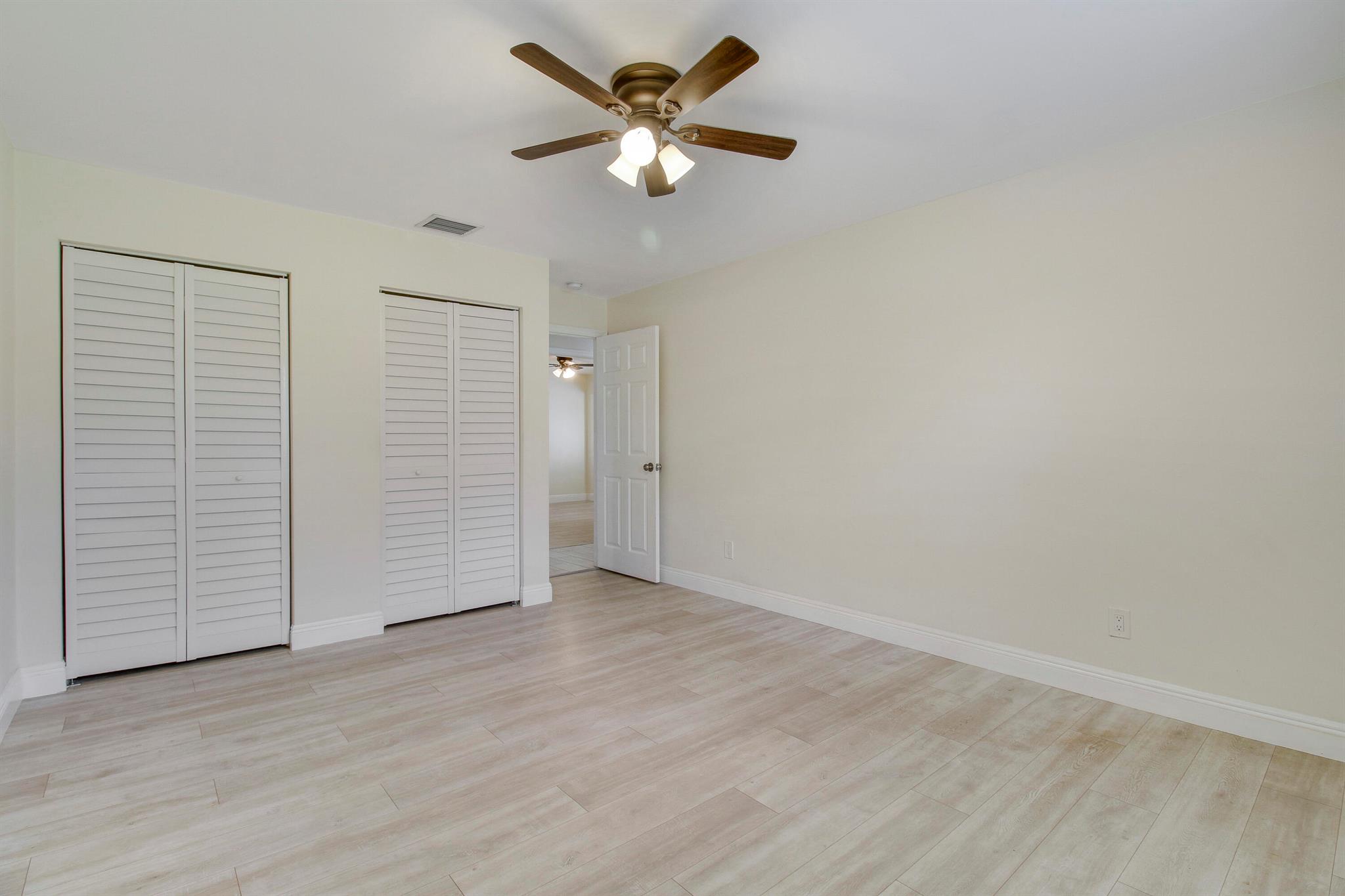 5486 Avocado Boulevard