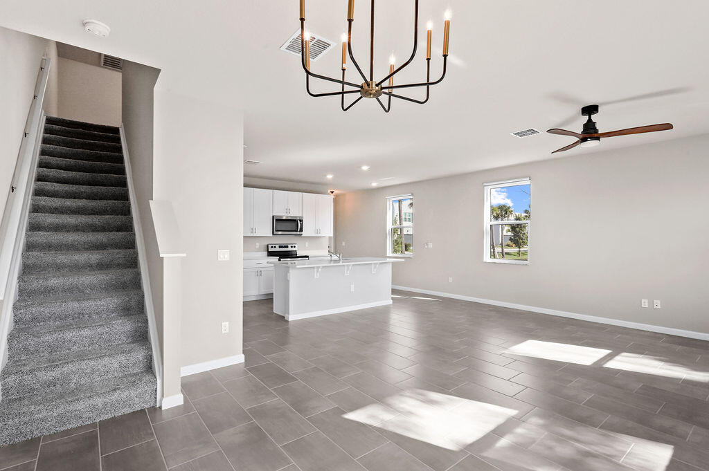 3918 SE Mentmore Lane