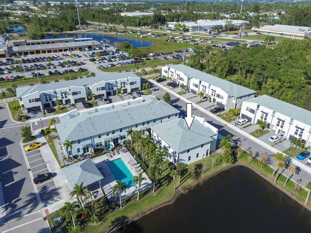 3918 SE Mentmore Lane