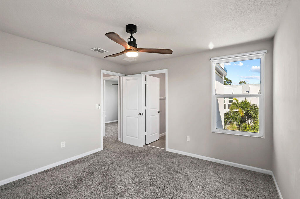 3918 SE Mentmore Lane