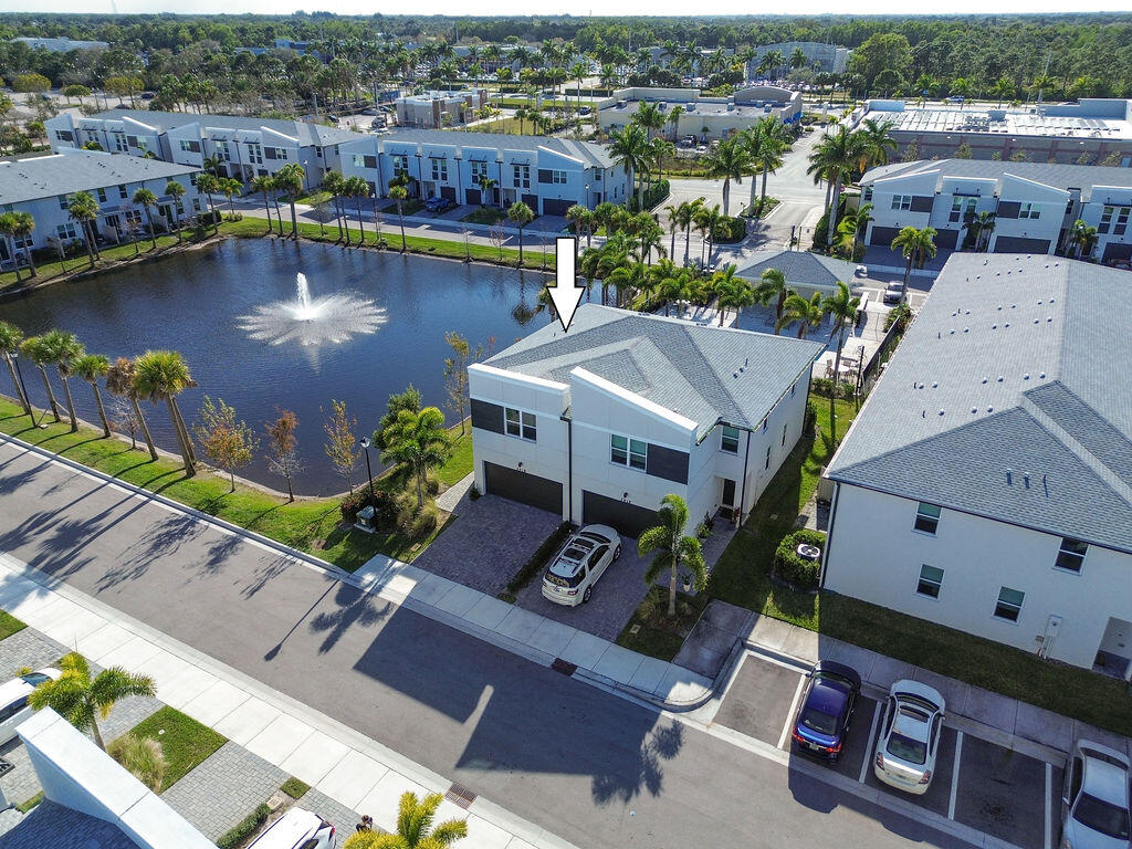 3918 SE Mentmore Lane