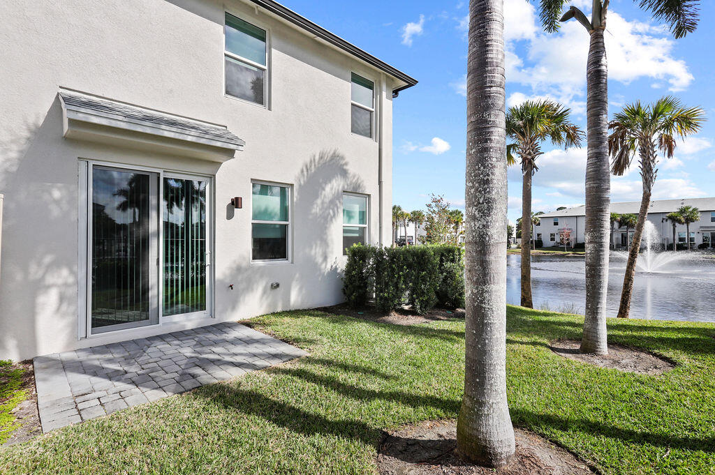 3918 SE Mentmore Lane