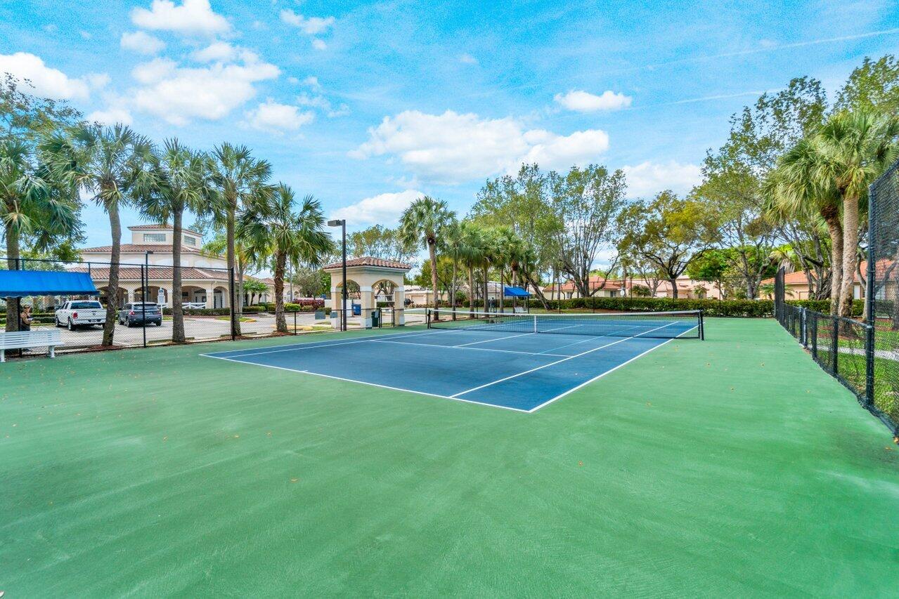 5024 Ibis Court