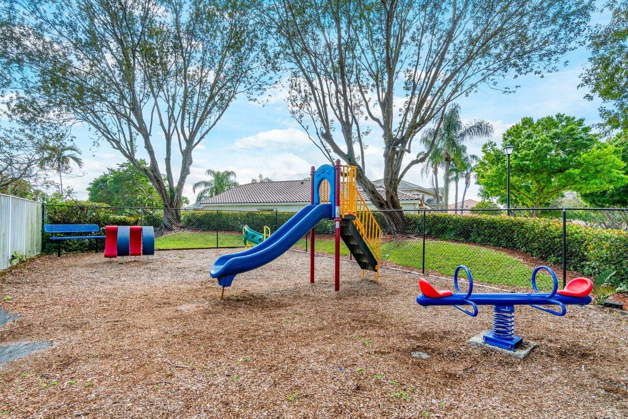5024 Ibis Court