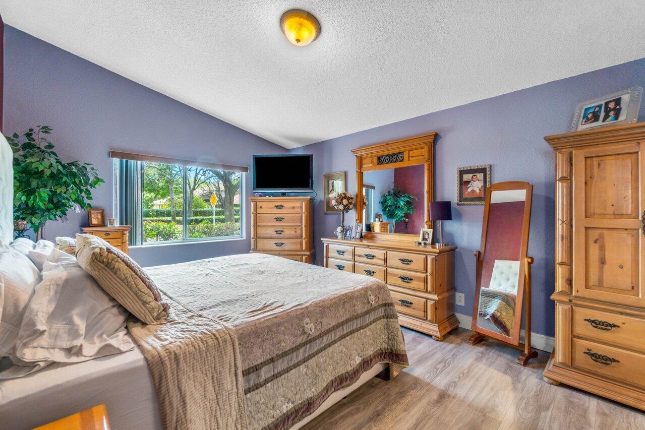 5024 Ibis Court