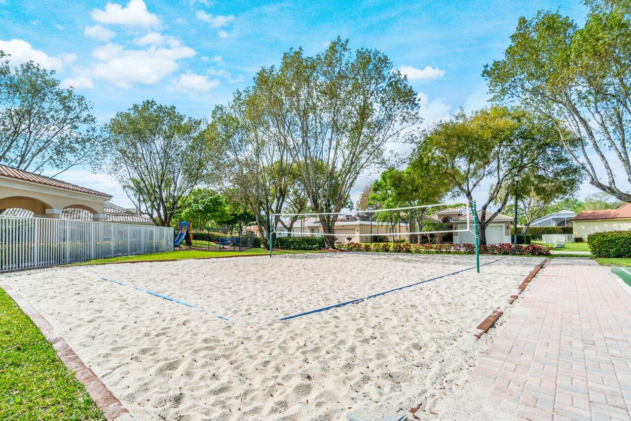 5024 Ibis Court