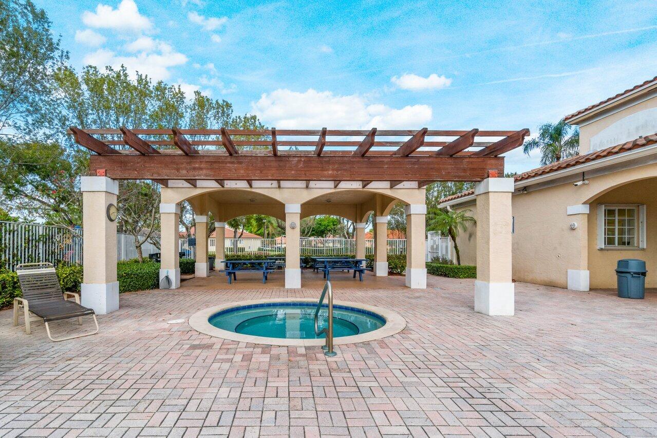 5024 Ibis Court