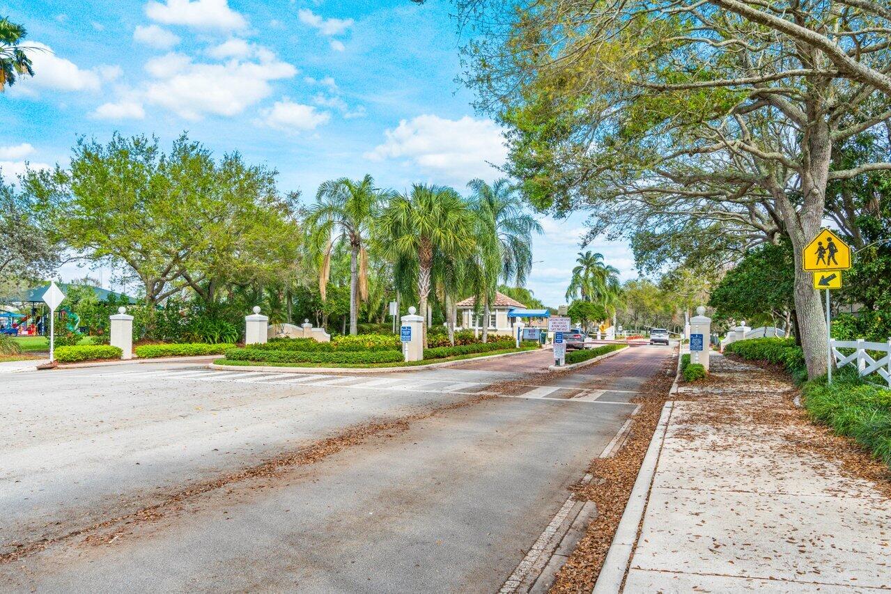 5024 Ibis Court