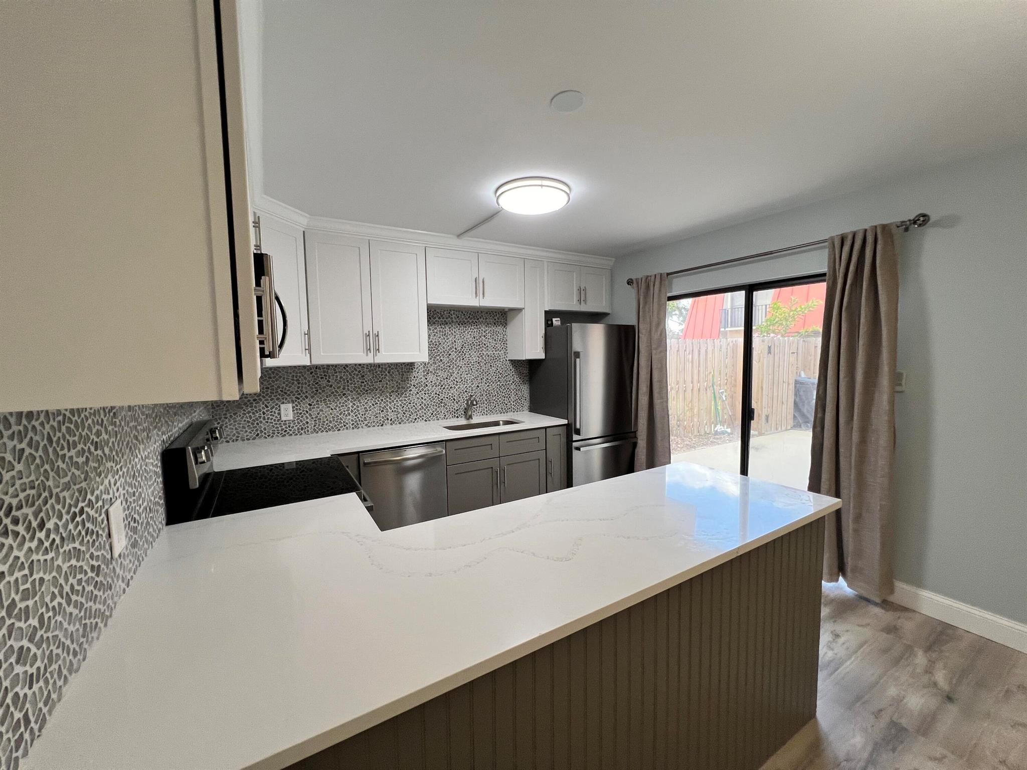 3222 N Meridian Way N B