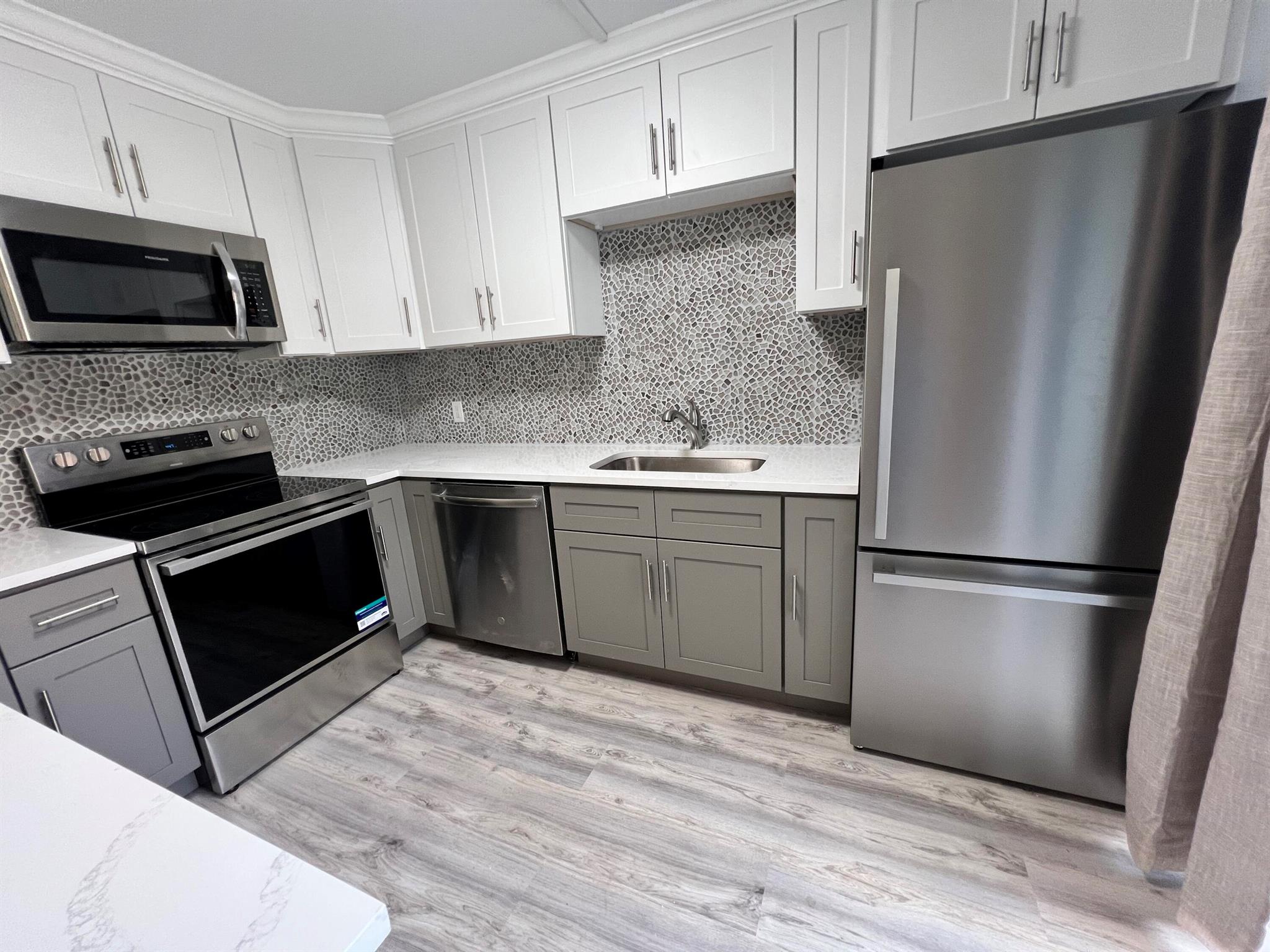 3222 N Meridian Way N B