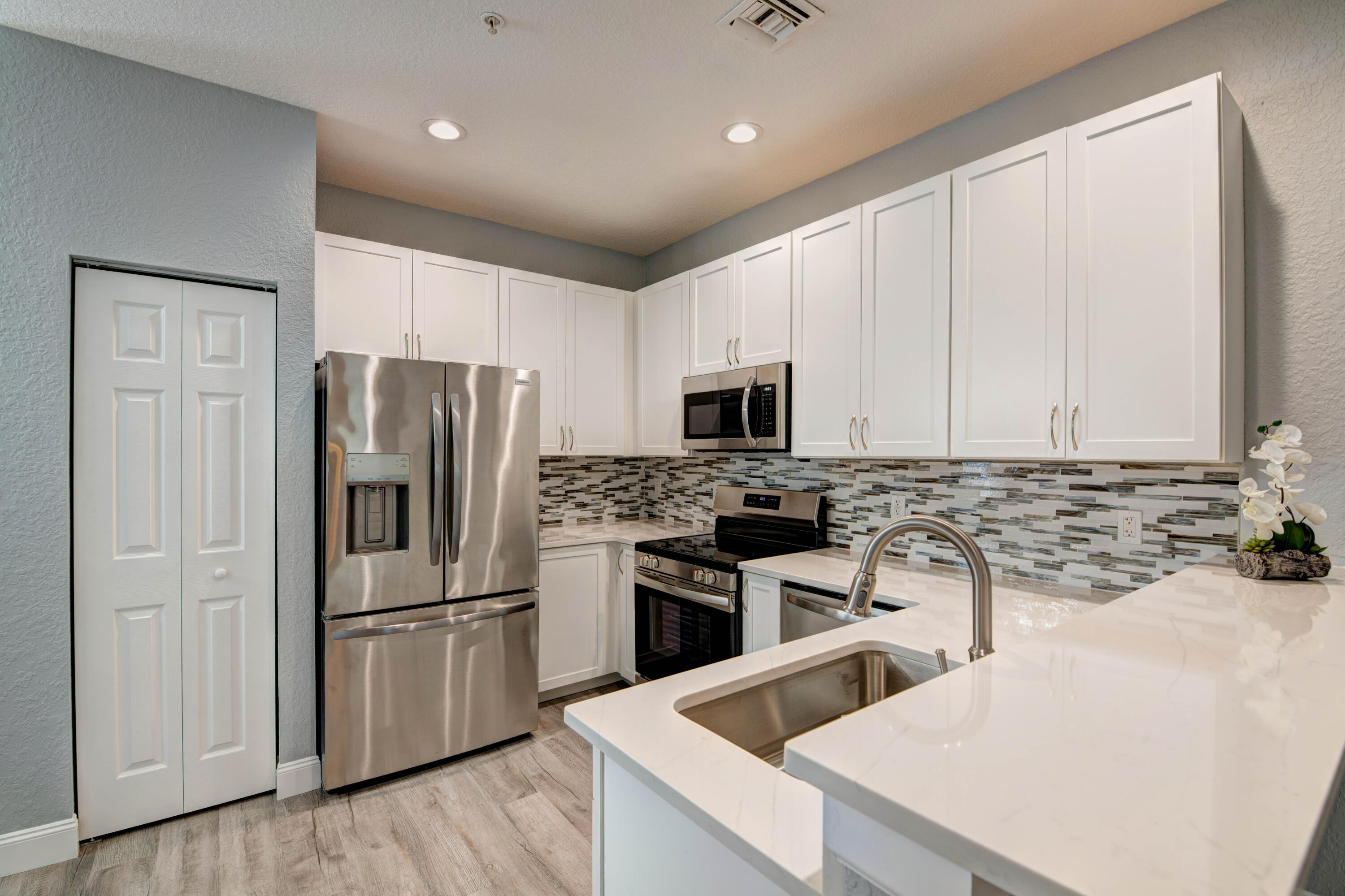 155 Indian Creek Parkway 104