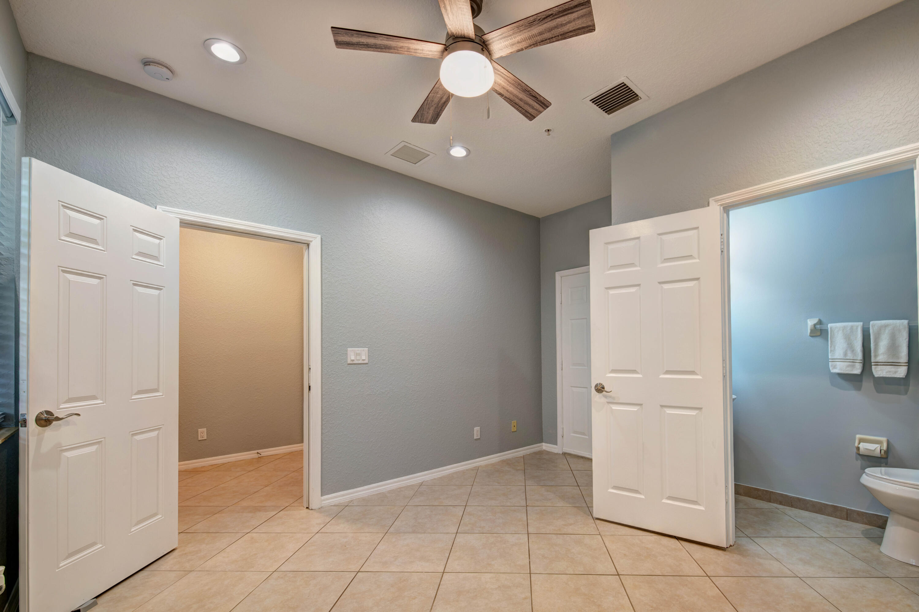 155 Indian Creek Parkway 104