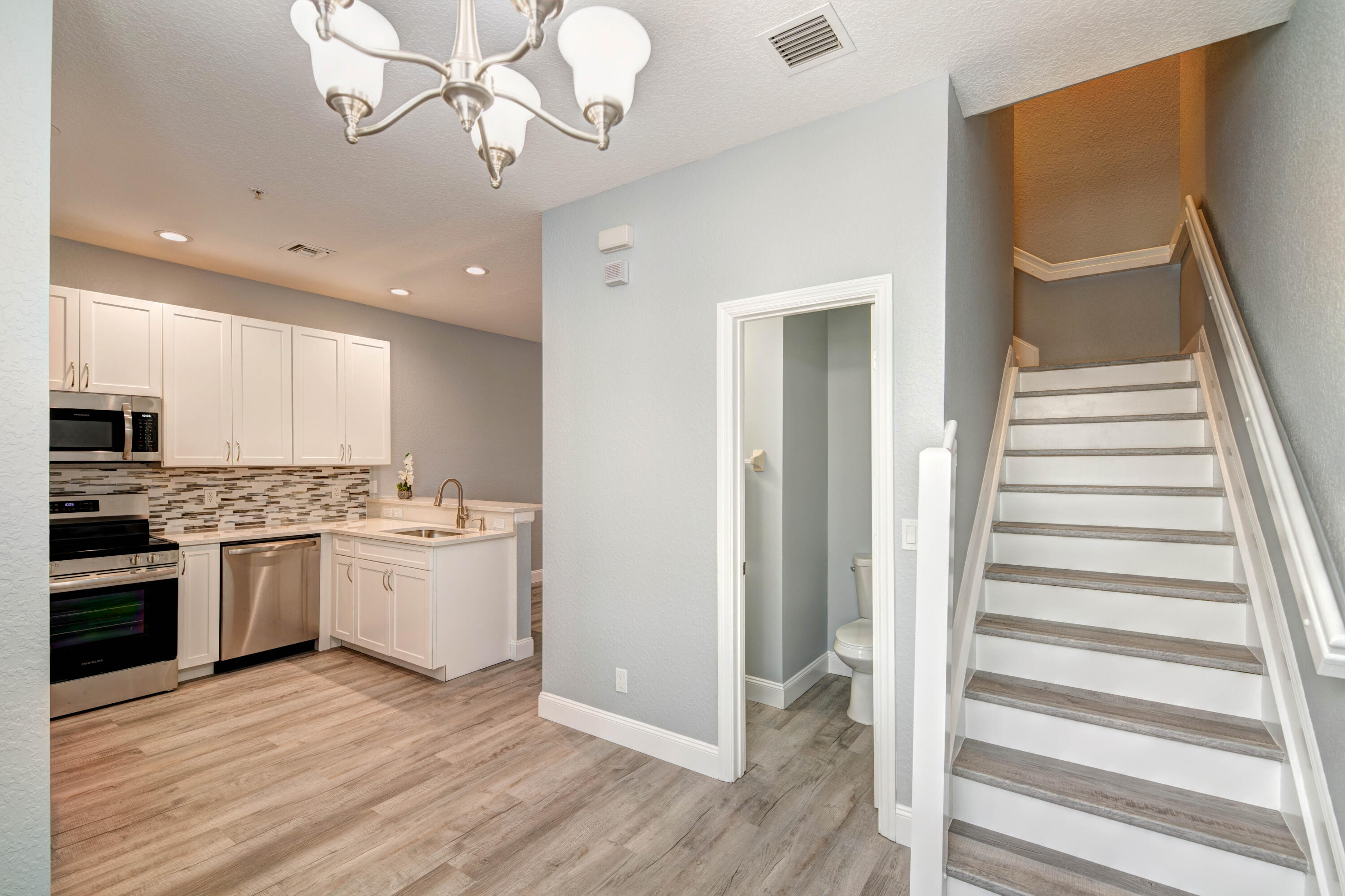 155 Indian Creek Parkway 104