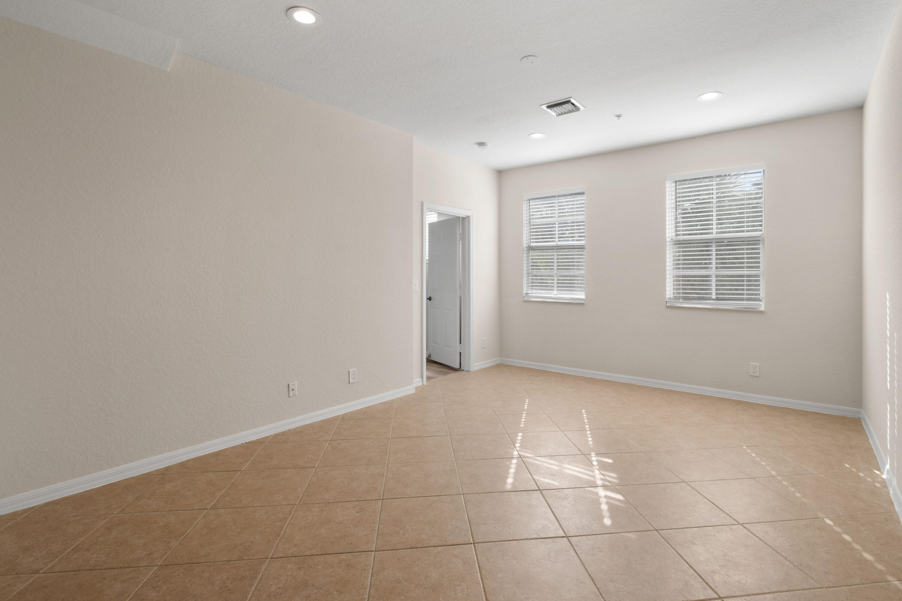 265 Indian Creek Parkway 106