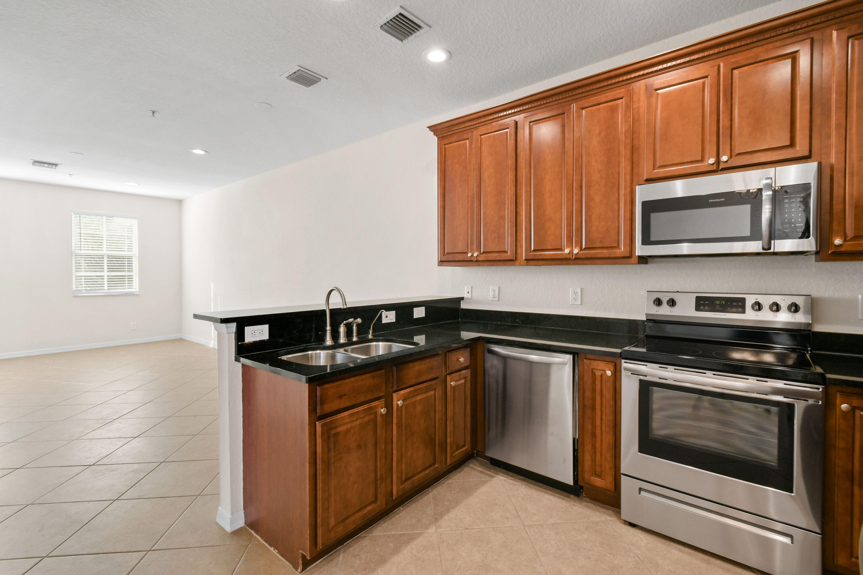 265 Indian Creek Parkway 106