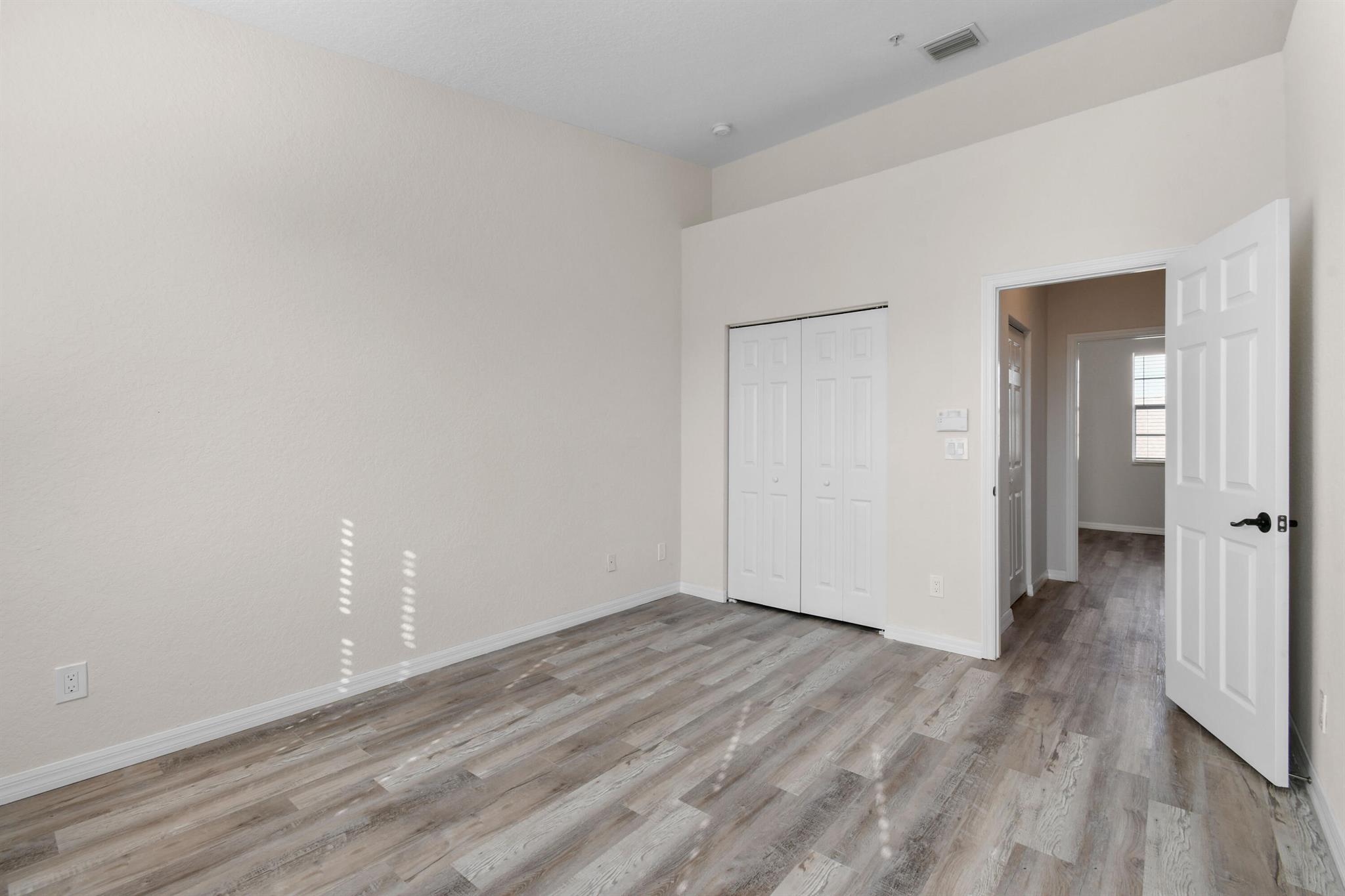 265 Indian Creek Parkway 106