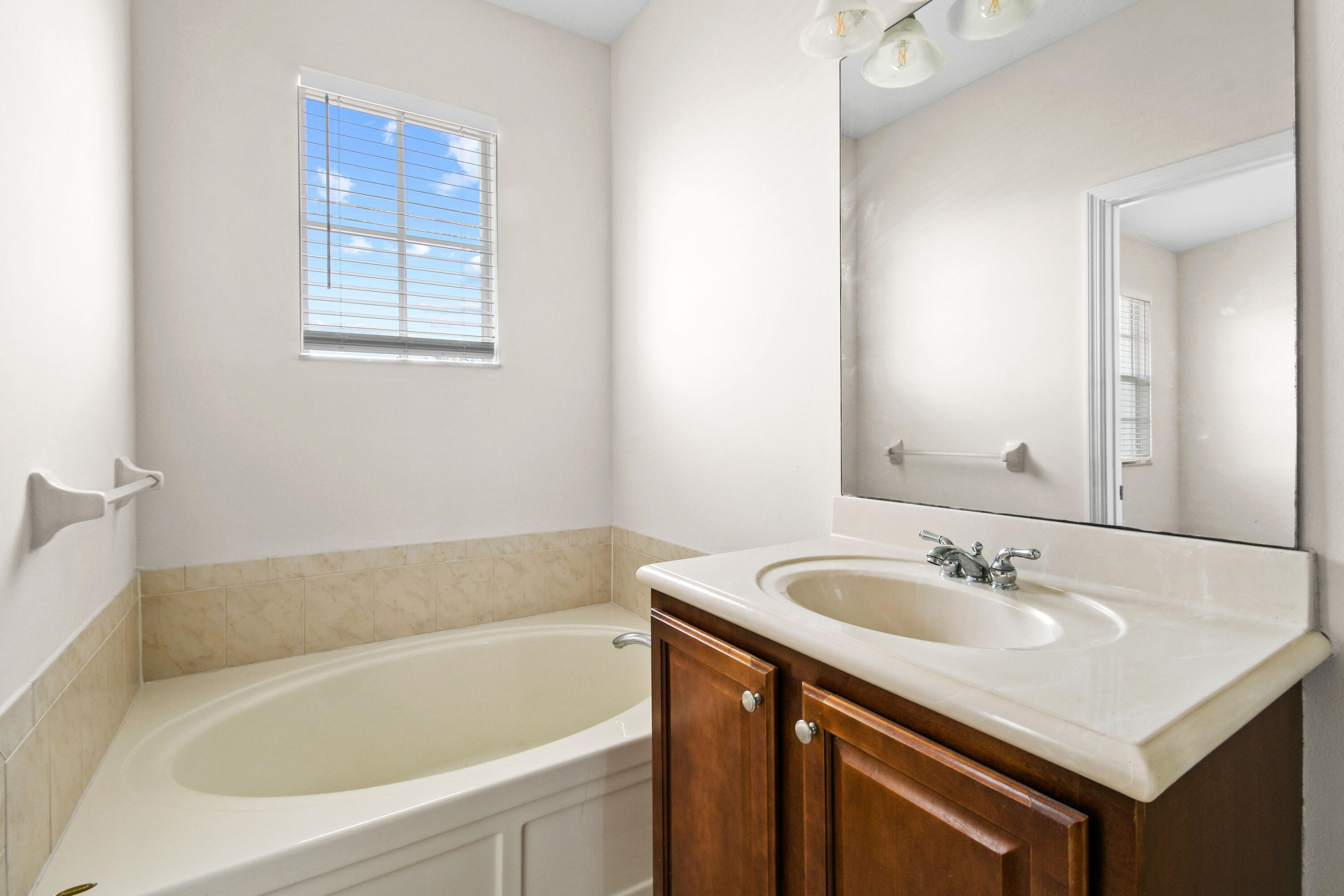265 Indian Creek Parkway 106
