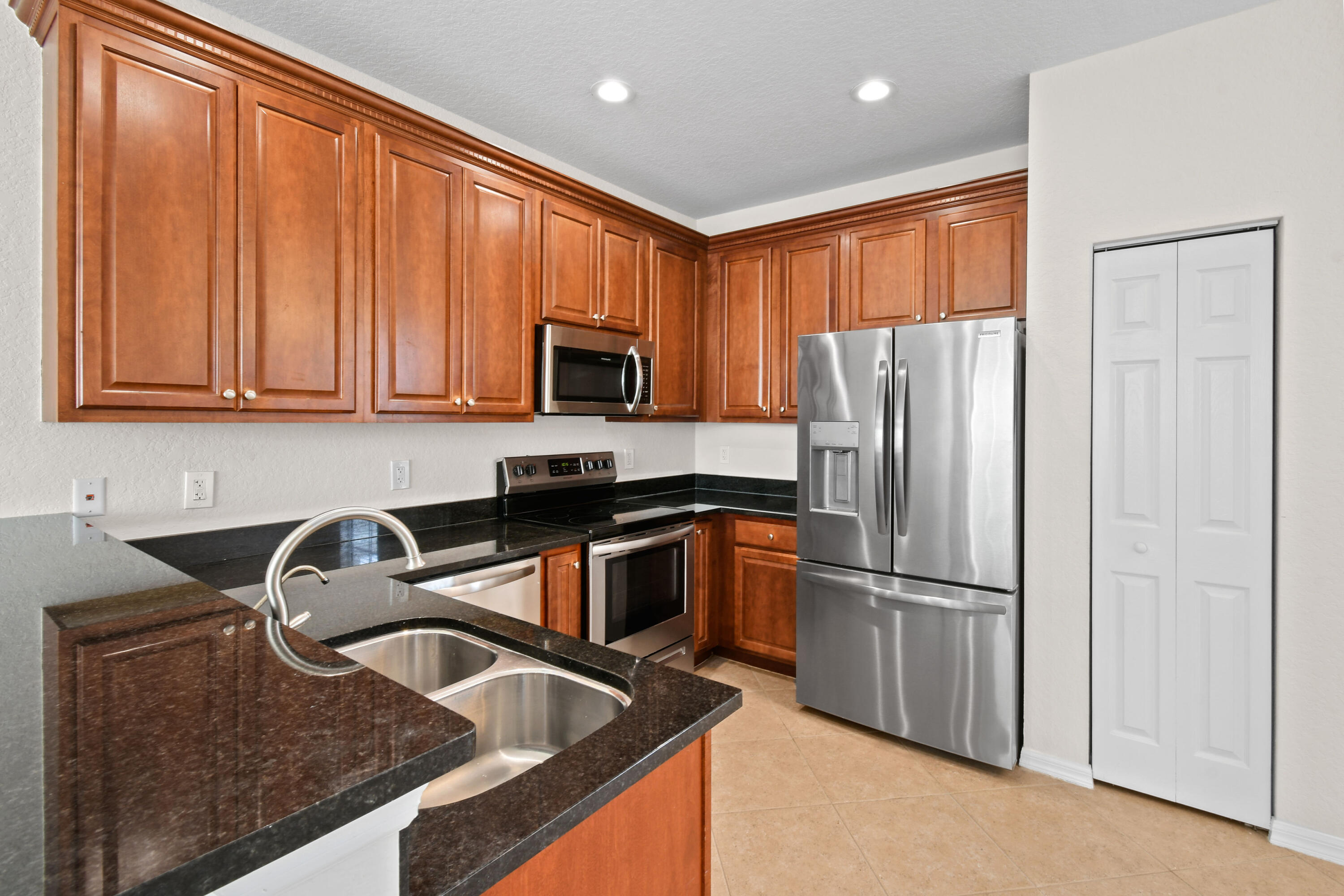 265 Indian Creek Parkway 106